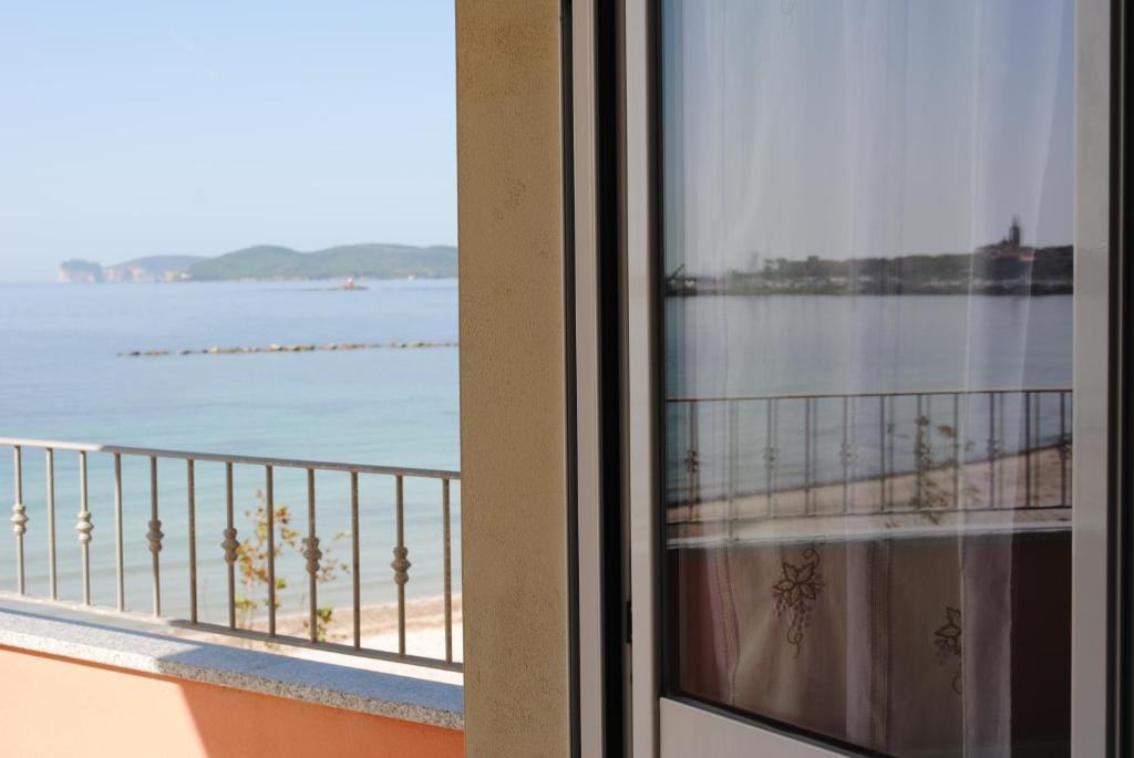 Guest House Sea Rooms אלגהרו חדר תמונה